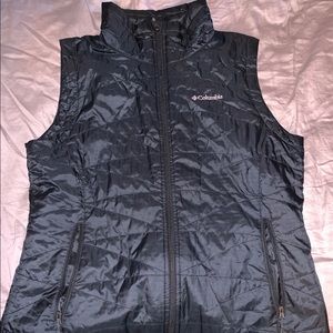 Columbia Insulated Vest- Omni Heat